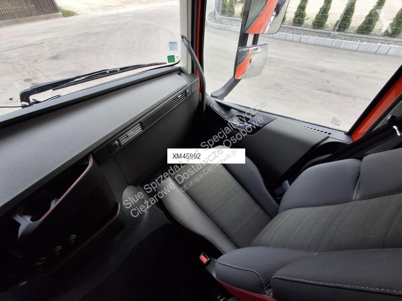 Влекач Volvo FH 420 ADR