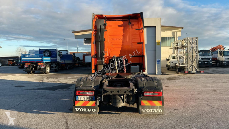 جرار Volvo 42T 4x2