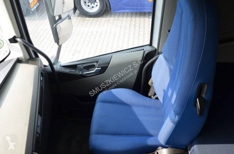 جرار Volvo