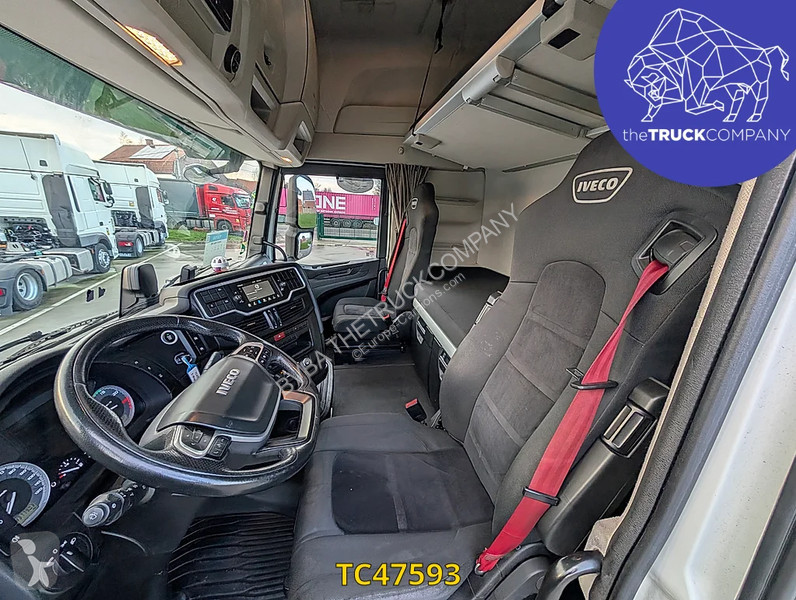 جرار Iveco S-Way 480
