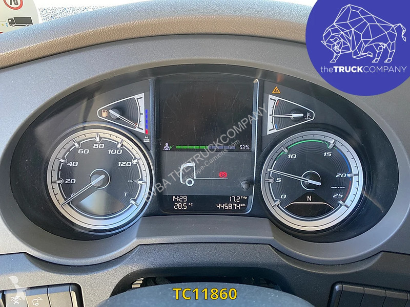 جرار DAF 430