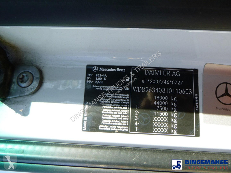 جرار Mercedes 1843 4x2 Euro 6 + ADR