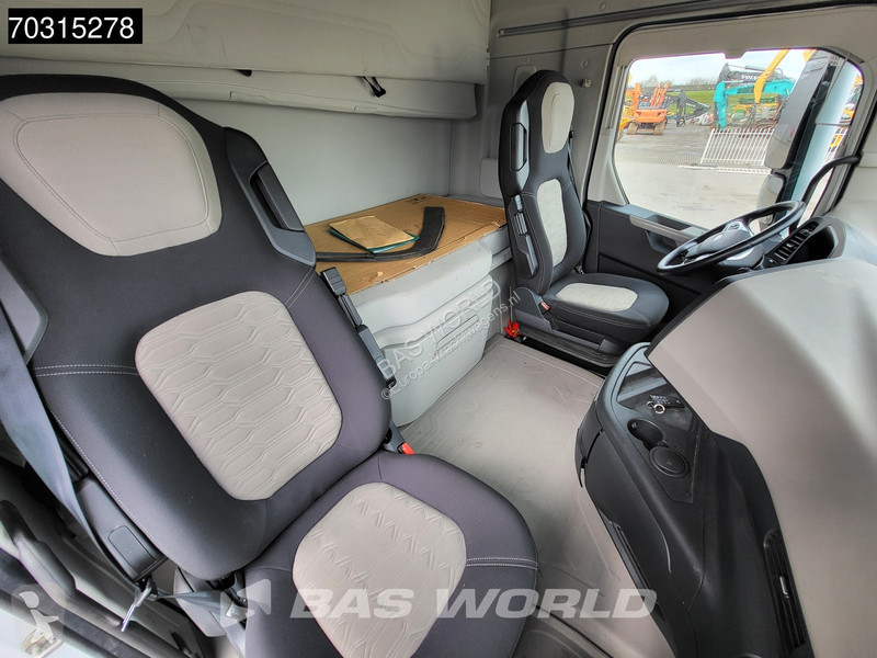 جرار Ford F-Max 500 4X2 Retarder 2xTanks...