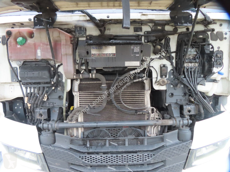 جرار Iveco S-Way 490 Intarder FZ.48