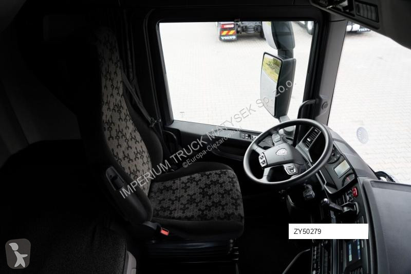 Влекач Scania S 500