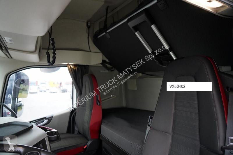 Влекач Volvo FH 460