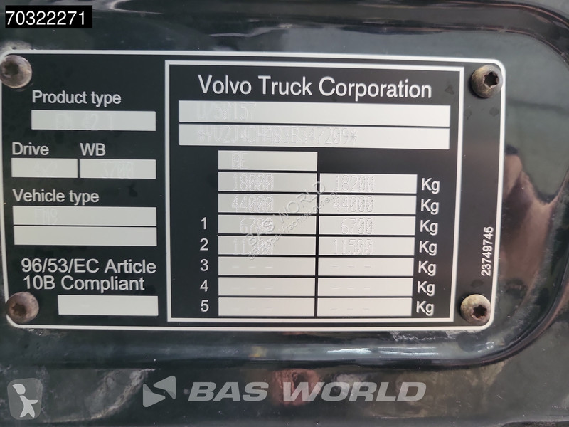 جرار Volvo 260  4X2 Low-Mileage! Manual...