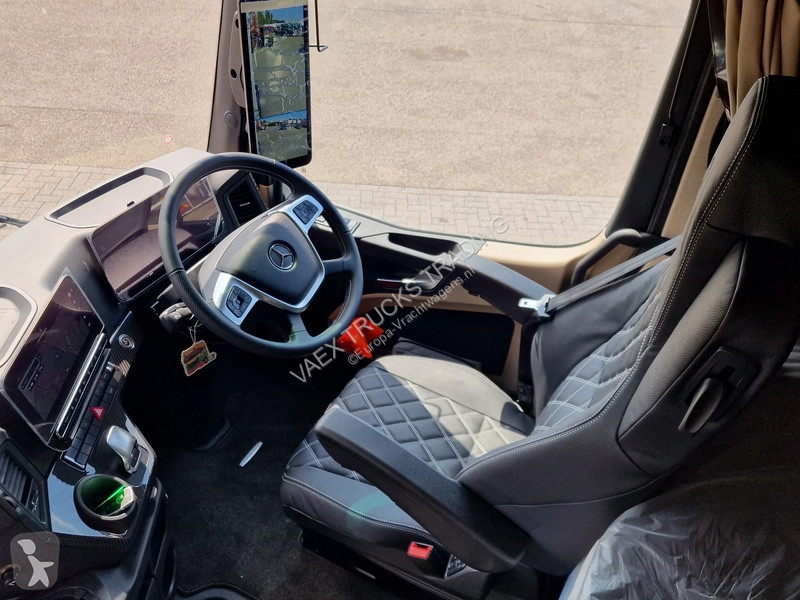 جرار Mercedes L 2663 6x2/4 - RHD - Procab -...