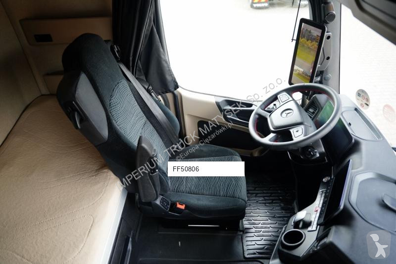 Влекач Mercedes ACTROS 1845