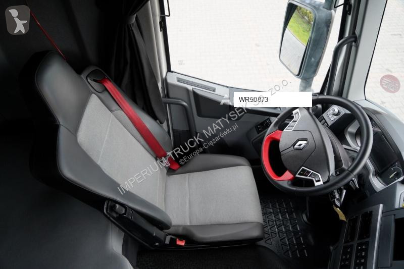 Влекач Renault T 430