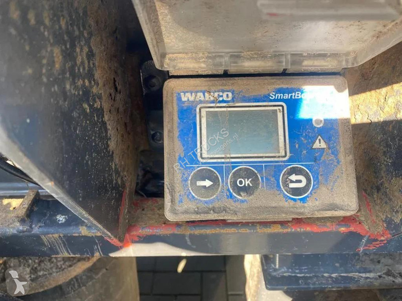 جرار Volvo 6X4 EURO 6 + EPSILON S260Z96 +...