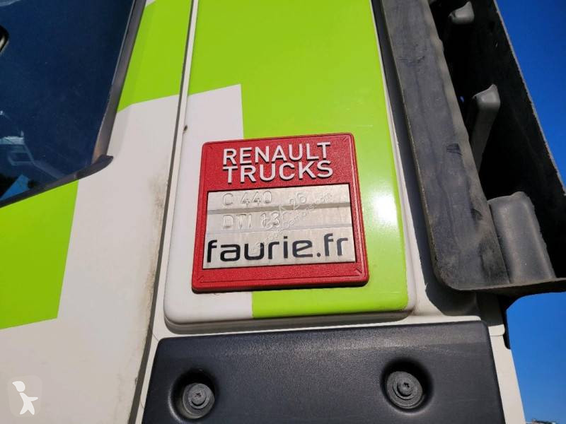 جرار Renault