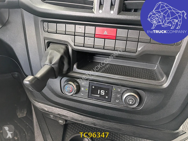 Iveco S-Way 490 tractor unit
