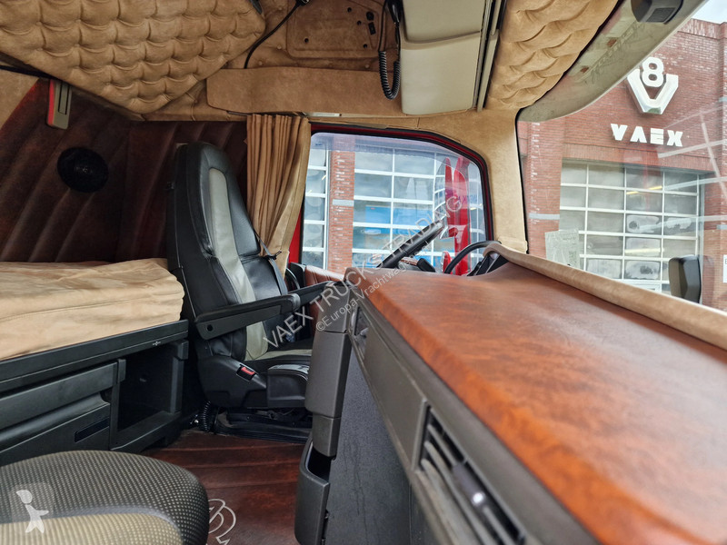 جرار Volvo 13540 Globetrotter 6x4 - Lift axle -...