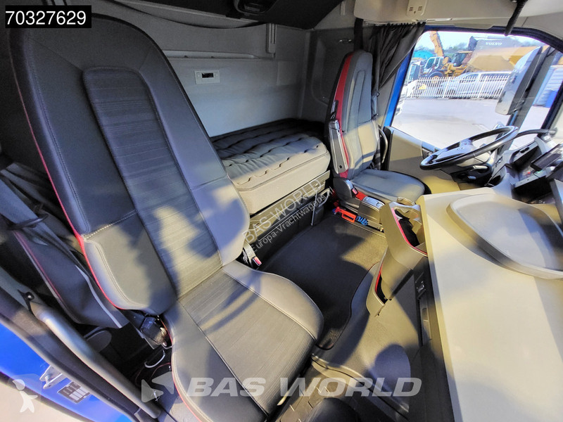 جرار Volvo 500 6X2 Steered Tag axle!...