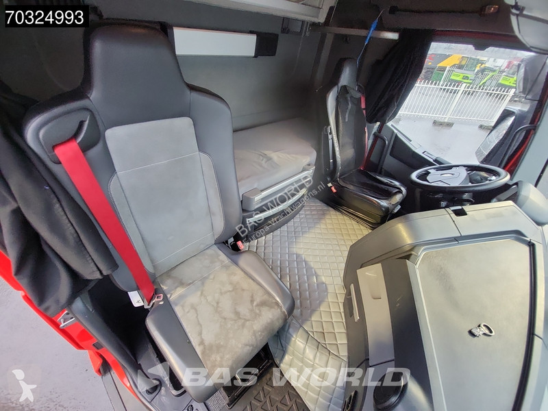 Trekker Renault T 460 4X2 Mega NL-Truck...