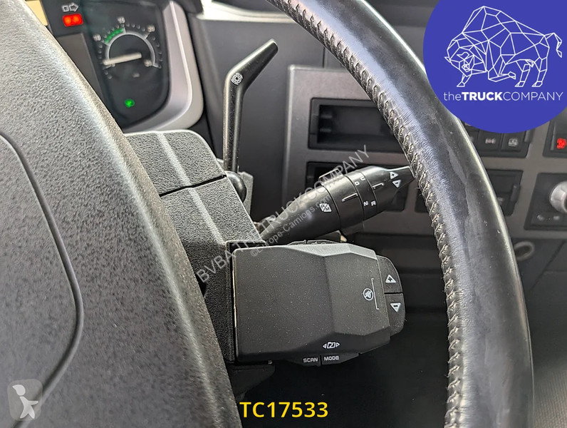 جرار Renault T 480