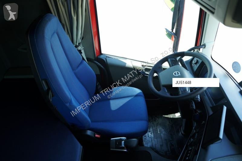 Cap tractor Volvo FH 500