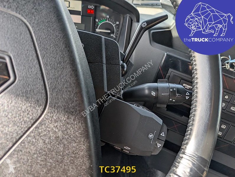 جرار Renault T 480