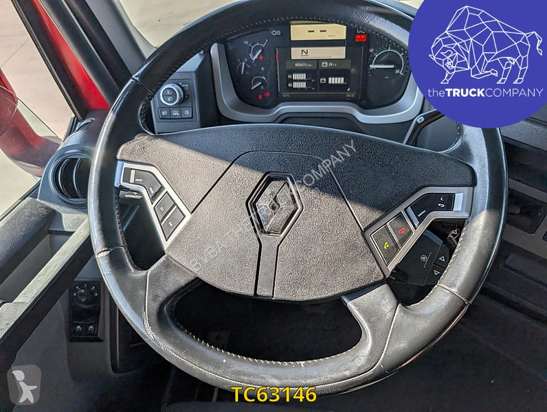 جرار Renault T 480