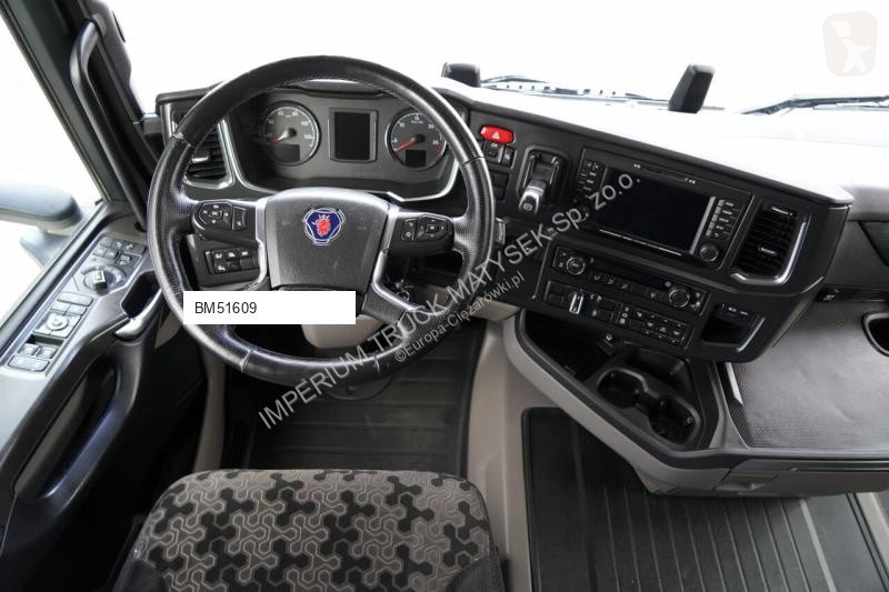 جرار MAN R 450