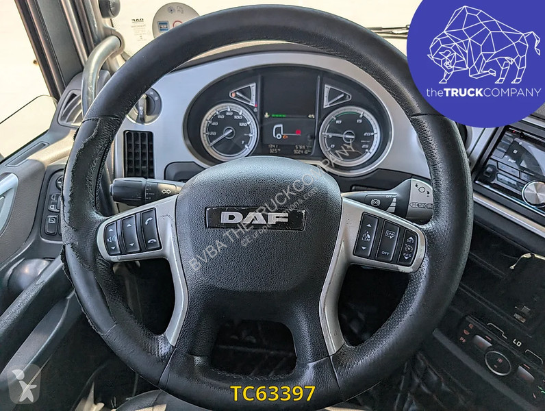 جرار DAF 530