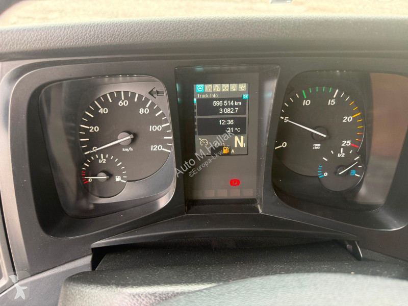جرار Mercedes 2051 HAD 4x4 Retarder / NEW ENGINE