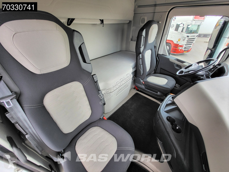 جرار Ford F-Max 500 4X2 Retarder 2xTanks ACC...