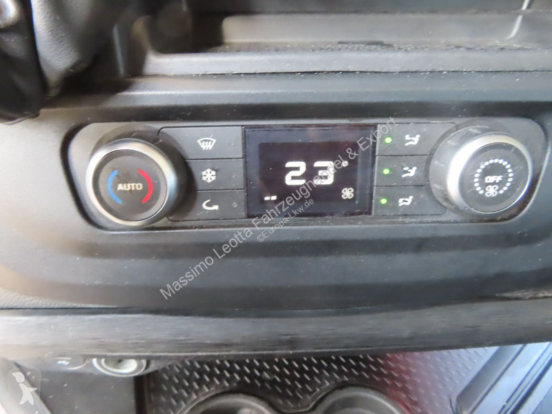 جرار Iveco S-Way 570 Intarder FZ.231