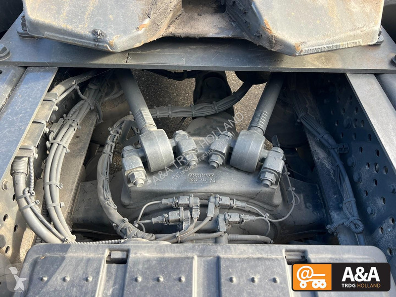 جرار Mercedes ACTROS 1845