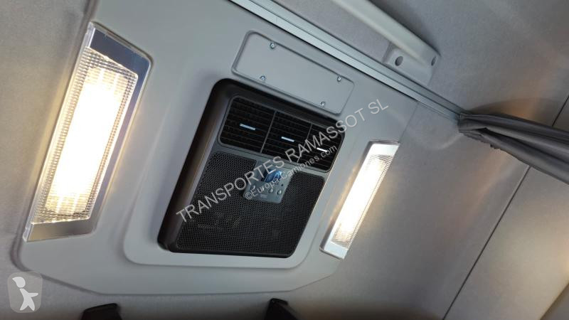 جرار Renault  T 520 (LOCATION / RENT / EN...