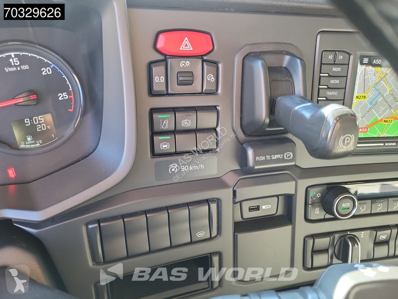 جرار Scania 360  4X2 Daycab Navi