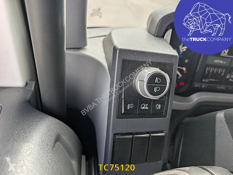 جرار Renault T 480