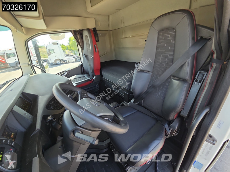 جرار Volvo 500  4X2 Globe 2xTanks Xenon...