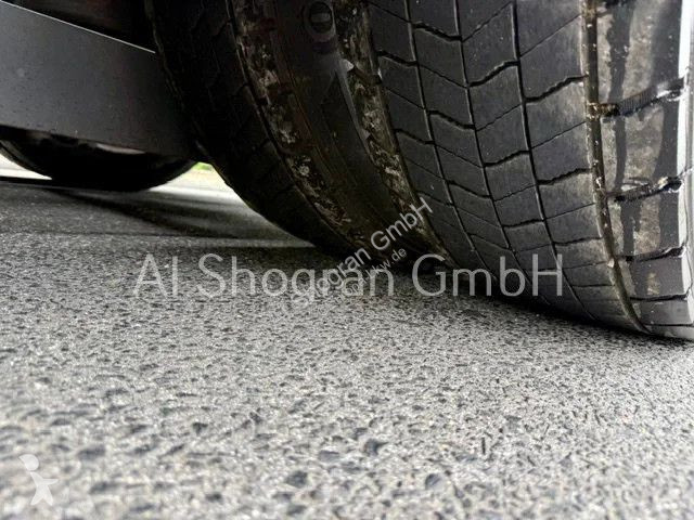 جرار Mercedes...