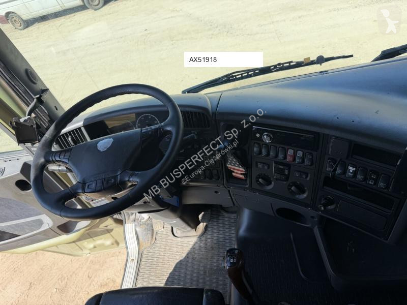 Влекач Scania R560