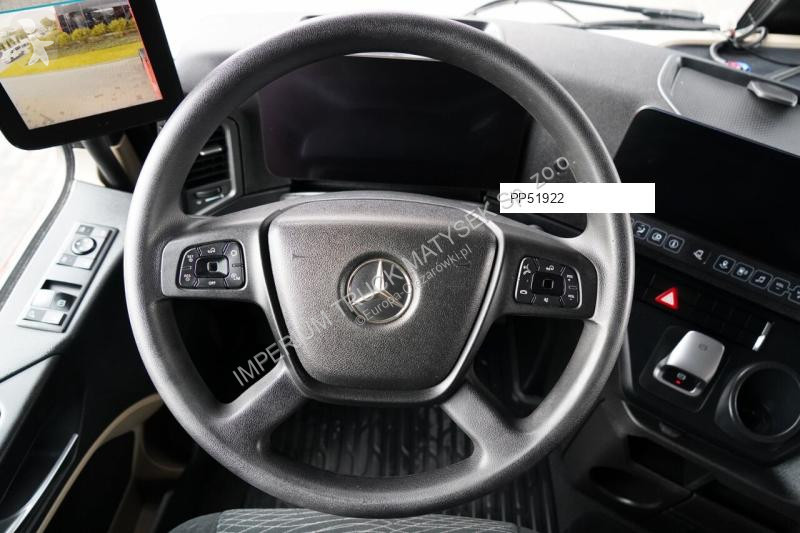 Влекач Mercedes ACTROS 1845
