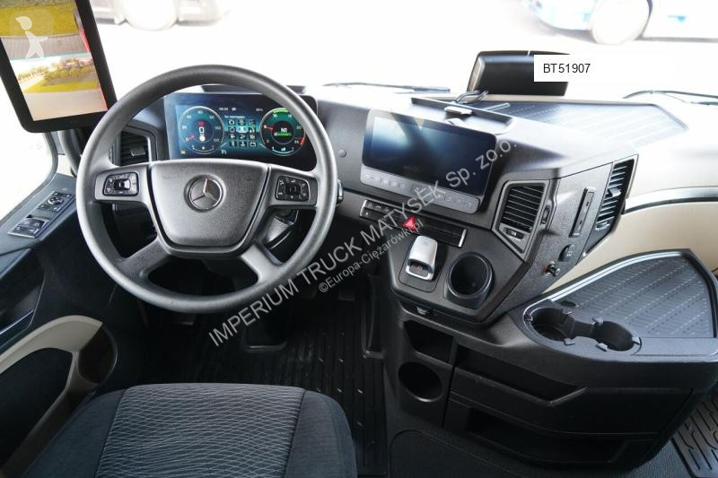 Влекач Mercedes ACTROS 1845