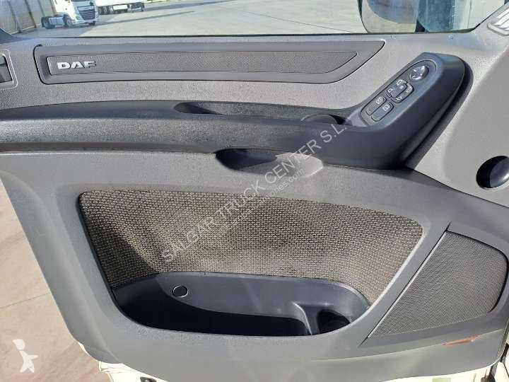 جرار Volvo