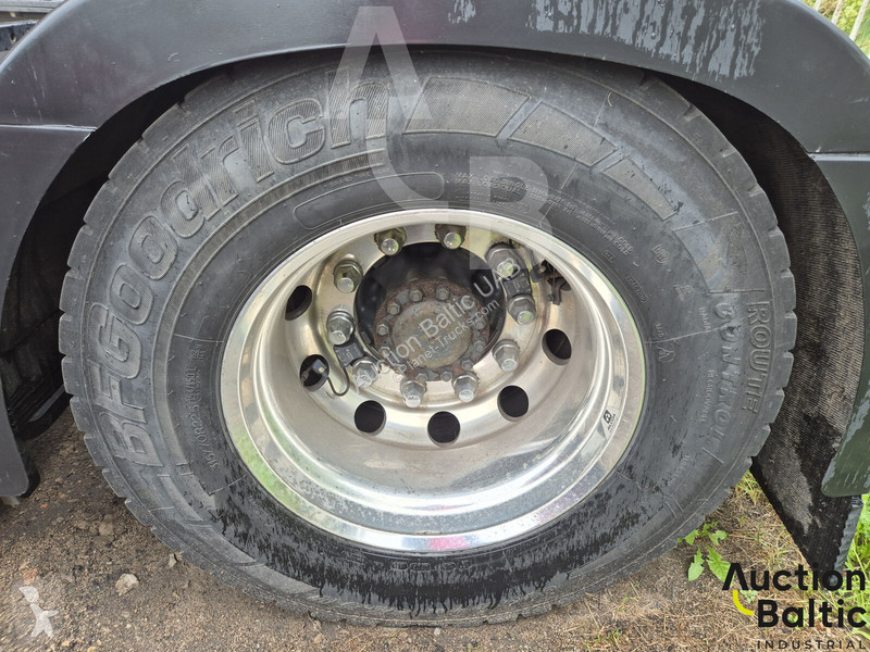 Cabeza tractora Renault THIGH440