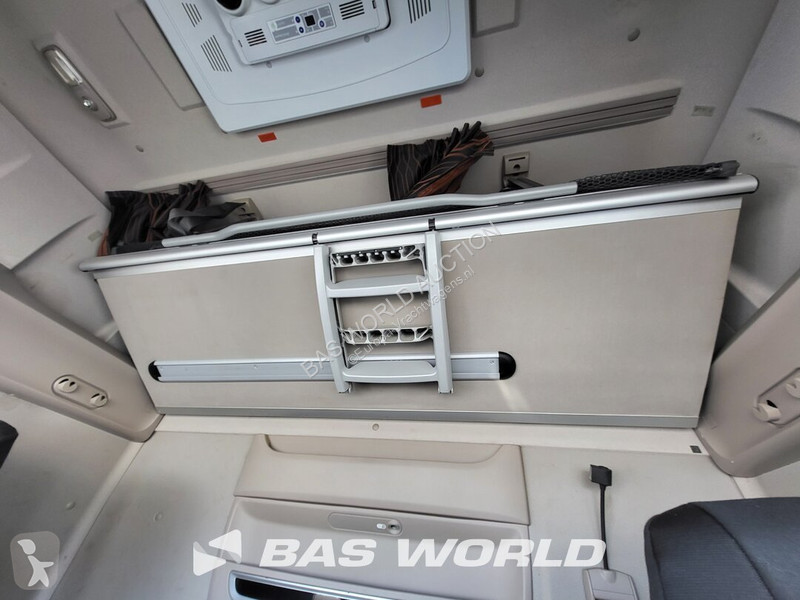 Tracteur DAF 450