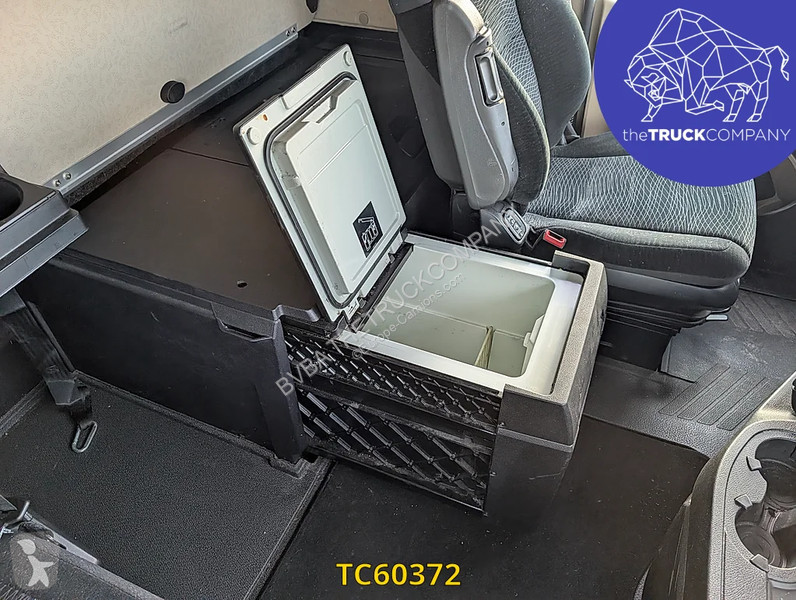 Tahač Mercedes 1853