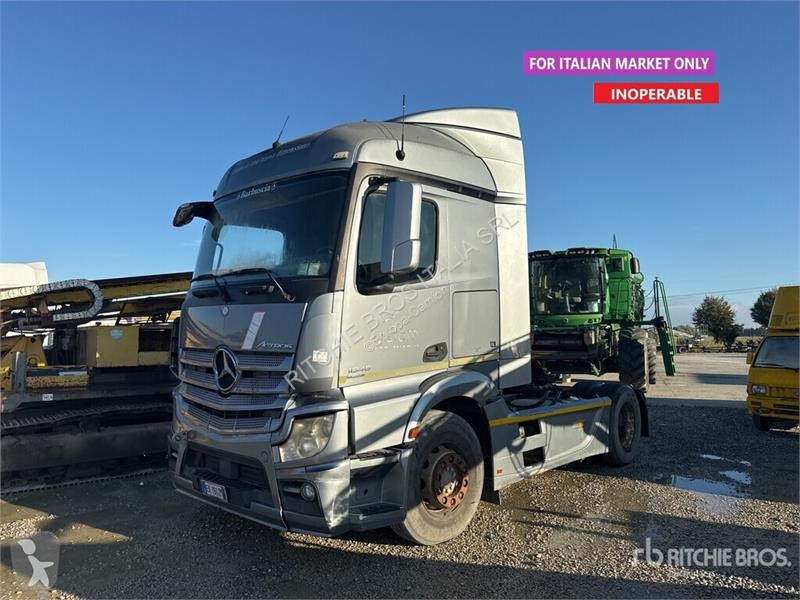 Traktor Mercedes Actros 4x2 S/A Sleeper Truck...