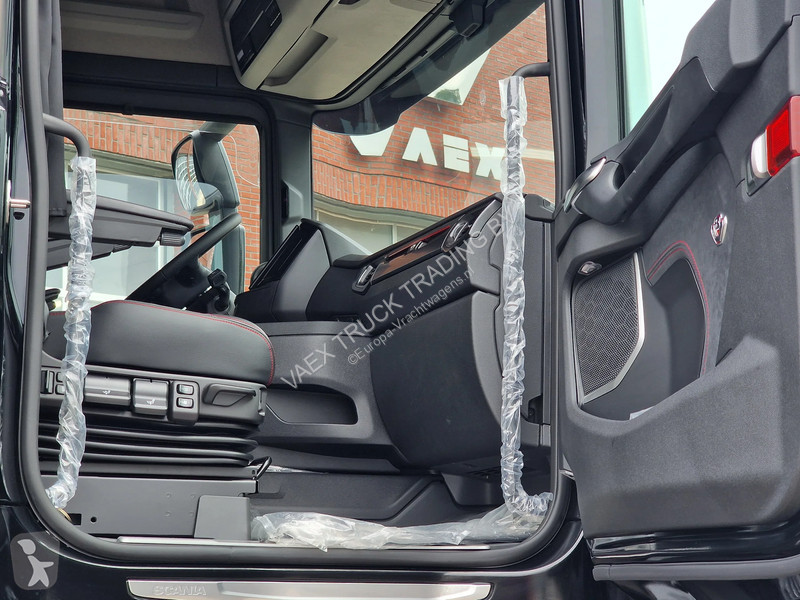 Tahač Scania R590 V8 NGS Highline 6x2 - New -...