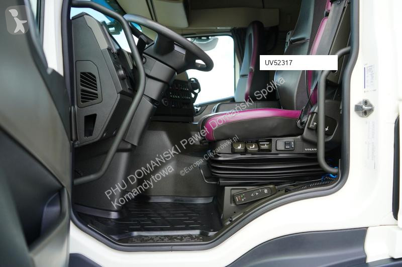 Tahač Volvo FM / 460 / E 6 / ACC / PEŁNY ADR /...