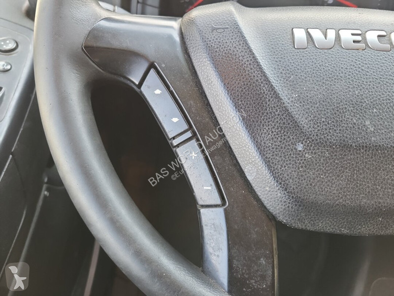 Nyergesvontató Iveco NP NP 460