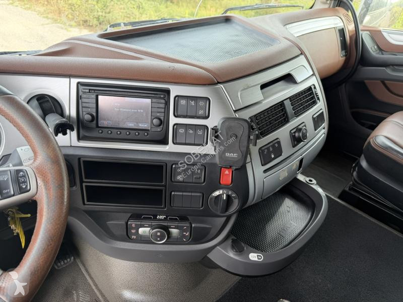 Tracteur DAF 530