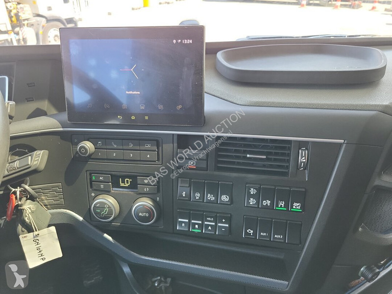 Tracteur Volvo 500