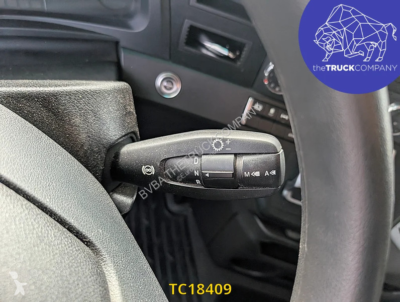 Тягач Mercedes 1851