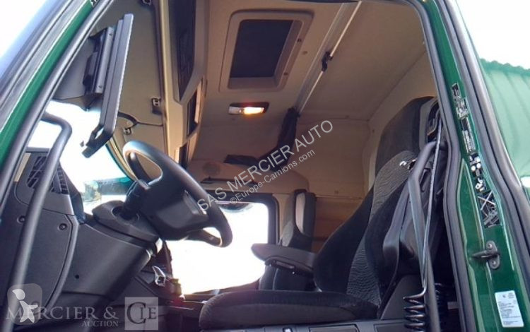 Traktor Mercedes